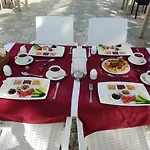 Hotel Aelbistan