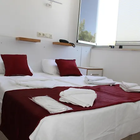 Aelbistan Hotel